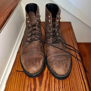 Vintage lookalike boots